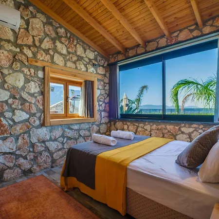Lueks Dinlenme Selale Kaydirak Havuzu Manzaralar Fethiye