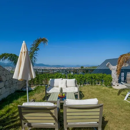 Lueks Dinlenme Selale Kaydirak Havuzu Manzaralar Fethiye